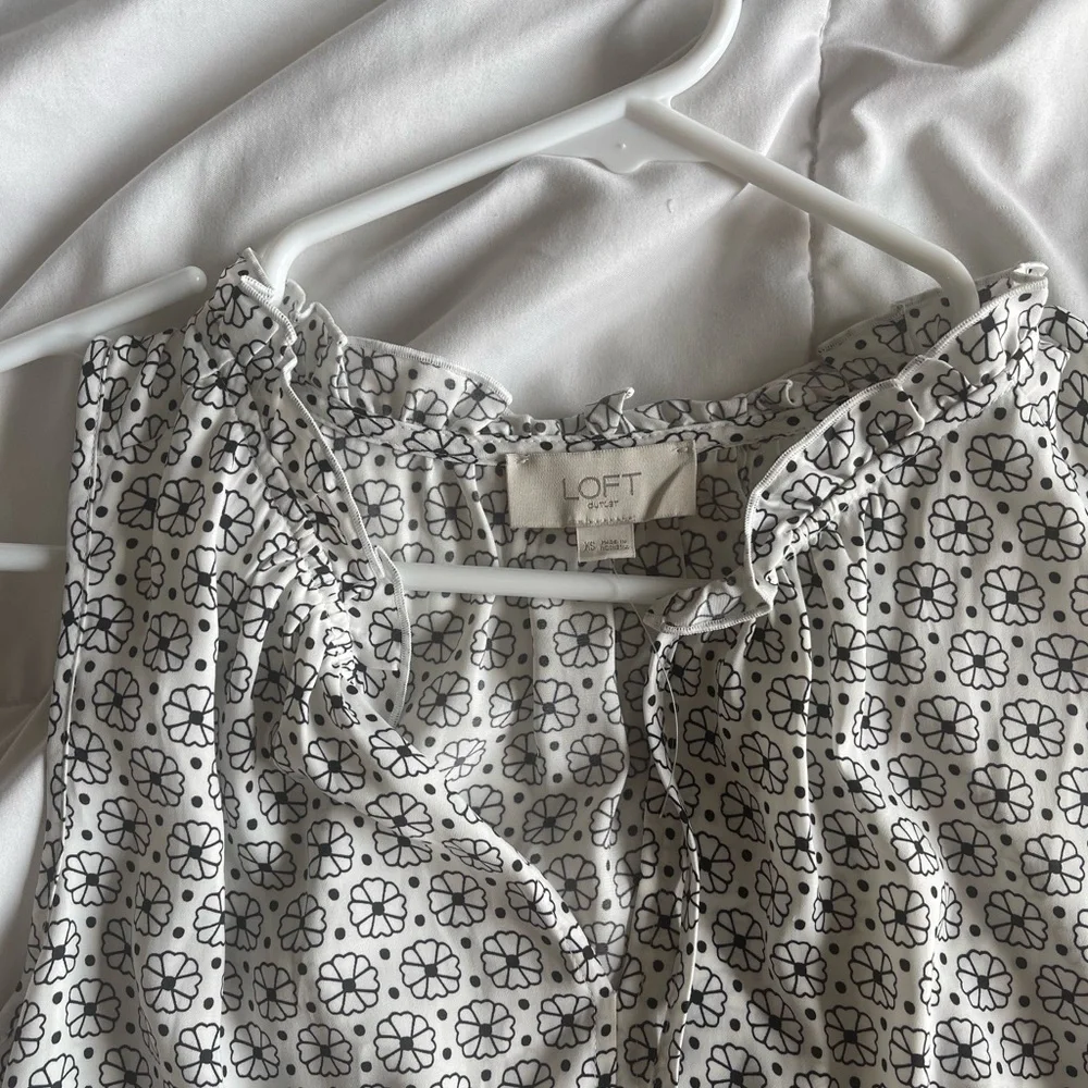 Loft Shell Tank Top - Picture 3 of 4